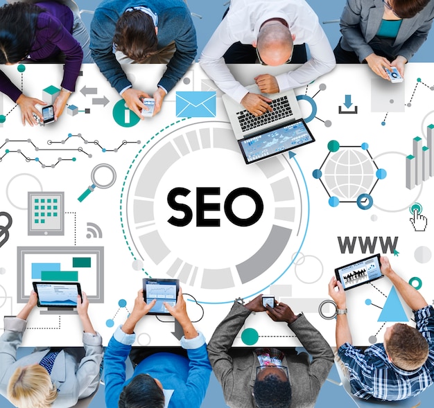 Photo illustrant l'optimisation SEO, représentant la nécessité d'un site web immobilier professionnel en Suisse.